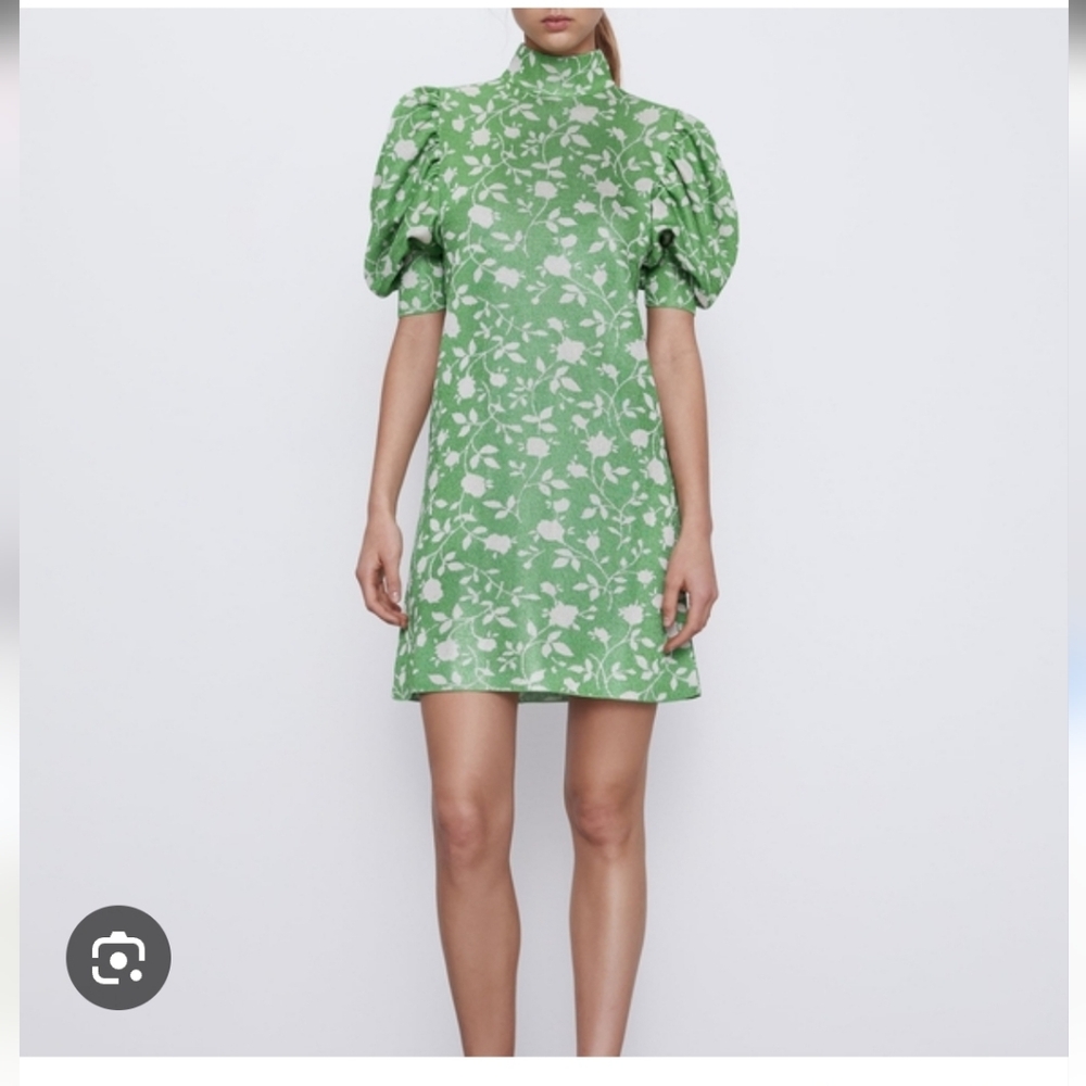 Zara Green Floral Mini Dress with Puff Sleeves